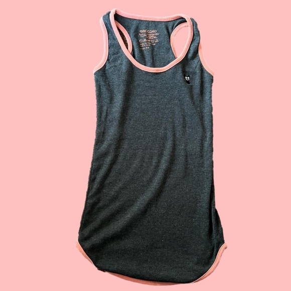Good looking, gray and salmon, long body tank cute cat logo - Picture 3 of 4